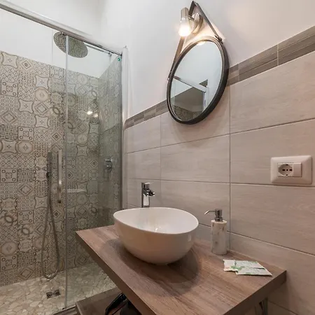 Apartamento Multifunctional San Pietro *