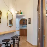 Guesthost - Multifunctional San Pietro Rom